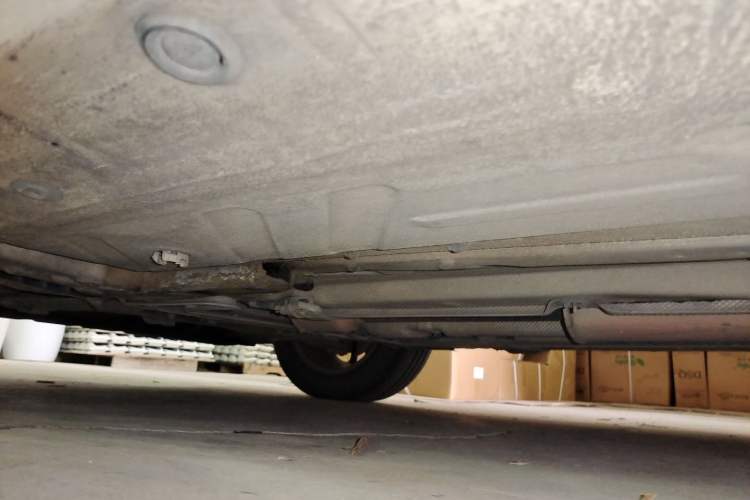 Used Renault Fluence 2015 2.0L Fashion Edition Chassis Front Left