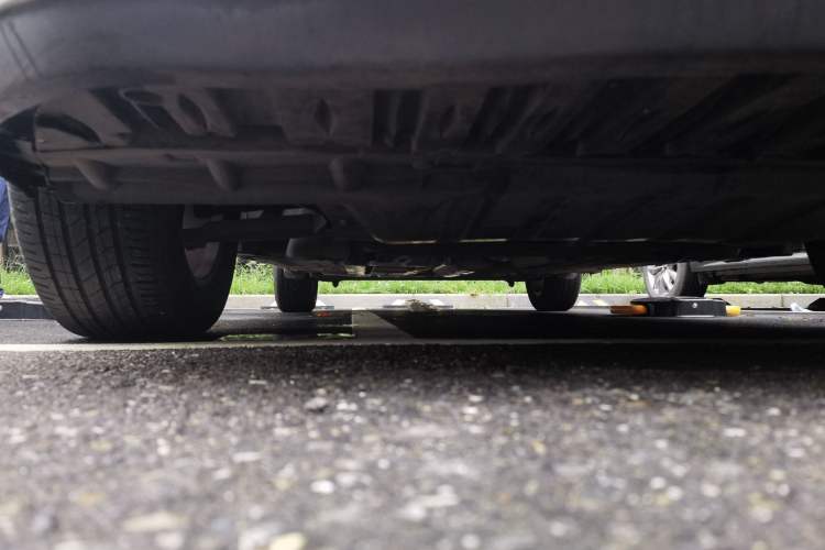 Used Renault Fluence 2015 2.0L Fashion Edition Chassis Front Left