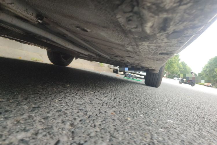 Used Renault Fluence 2015 2.0L Standard Edition Chassis Front Left