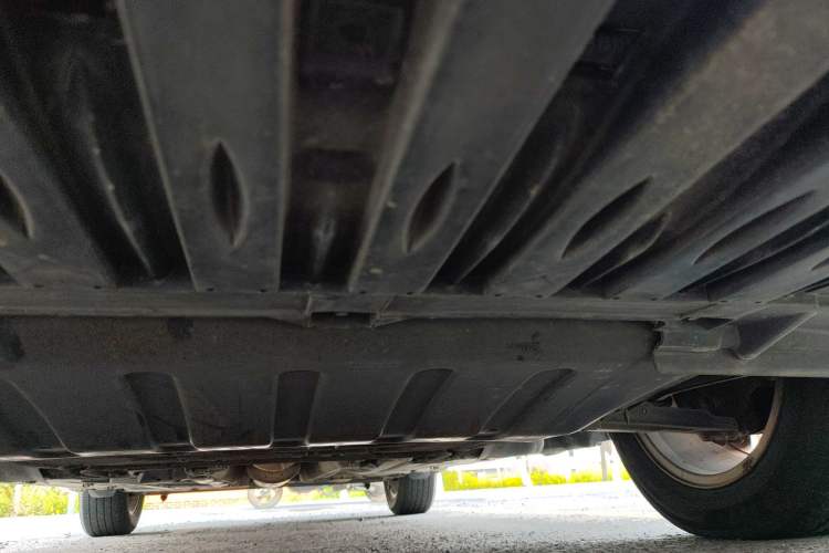 Used Renault Fluence 2015 2.0L Fashion Edition Chassis Front