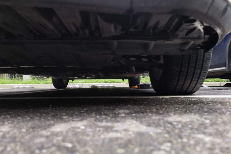 Used Renault Fluence 2015 2.0L Fashion Edition Chassis Front Right