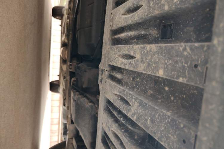 Used Renault Fluence 2015 2.0L Standard Edition Chassis Front