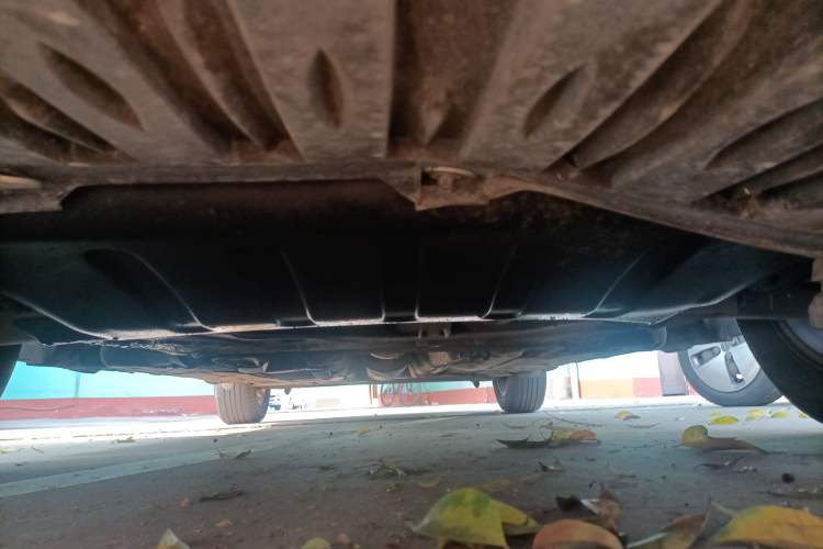 Used Renault Fluence 2015 2.0L Fashion Edition Chassis Front