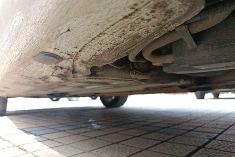 Used Renault Fluence 2015 2.0L Fashion Edition Chassis Rear Left