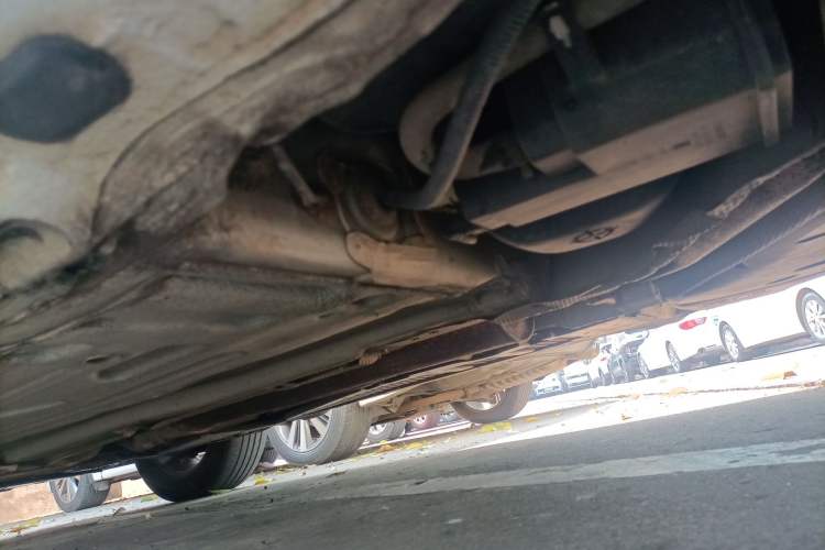Used Renault Fluence 2015 2.0L Fashion Edition Chassis Rear Left