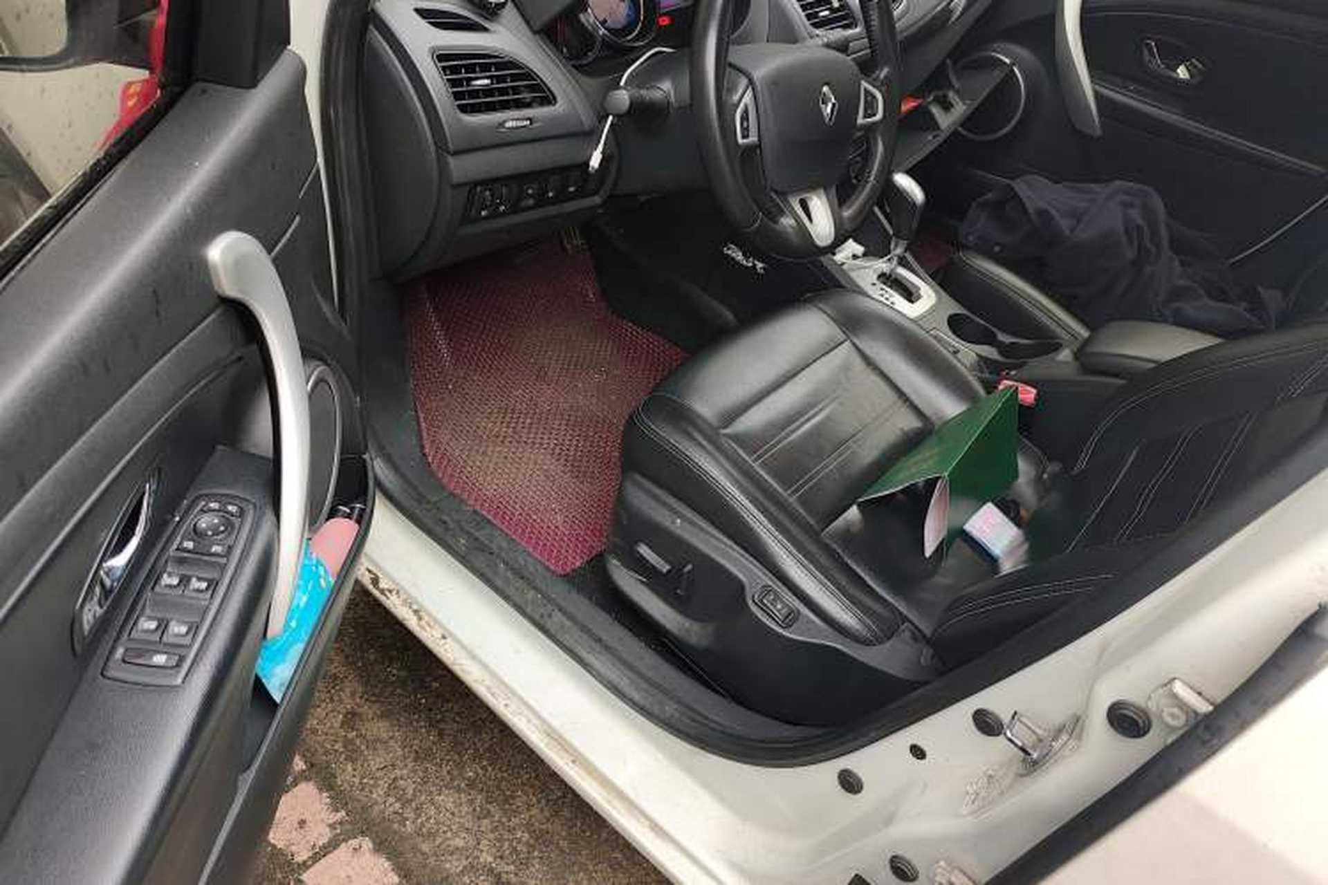 Used Renault Fluence 2015 2.0L Fashion Edition Driver Seat