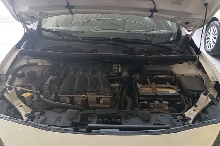 Used Renault Fluence 2015 2.0L Fashion Edition Engine Bay