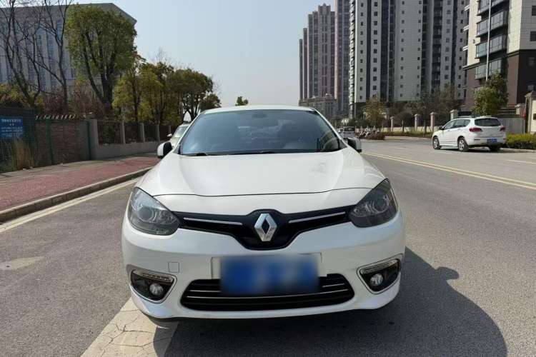 Used Renault Fluence 2015 2.0L Fashion Edition Exterior 1
