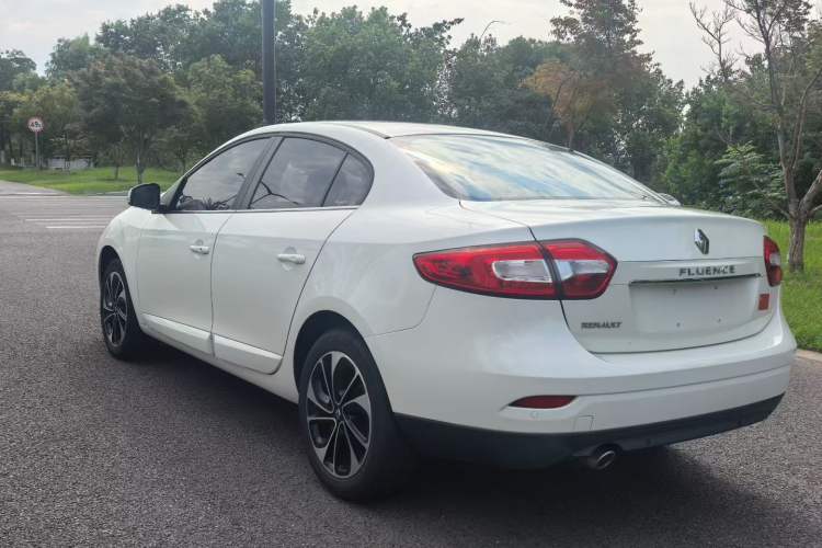 Used Renault Fluence 2015 2.0L Fashion Edition Exterior 3