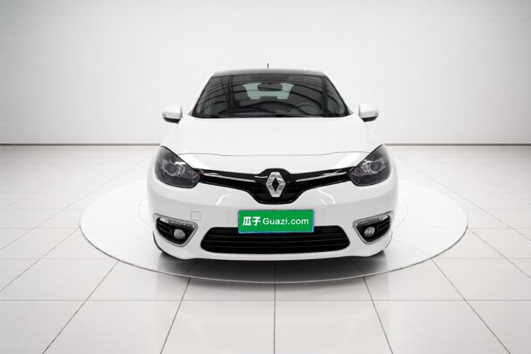 Used Renault Fluence 2015 2.0L Fashion Edition Front