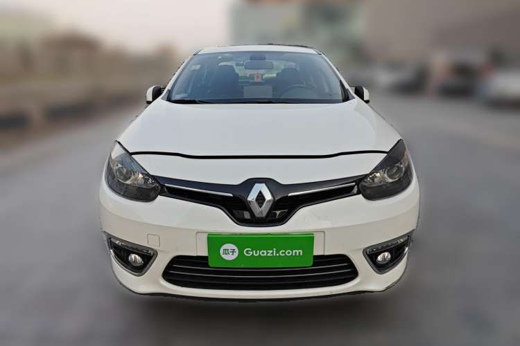 Used Renault Fluence 2015 2.0L Fashion Edition Front
