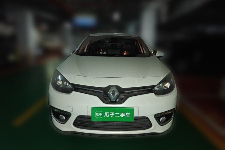 Used Renault Fluence 2015 2.0L Fashion Edition Front