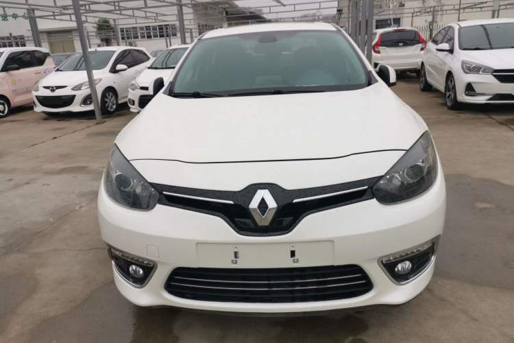 Used Renault Fluence 2015 2.0L Fashion Edition Front