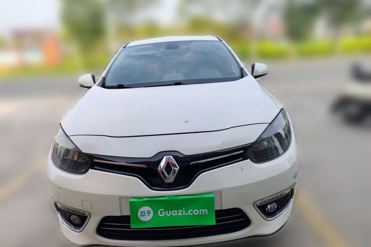 Used Renault Fluence 2015 2.0L Fashion Edition Front