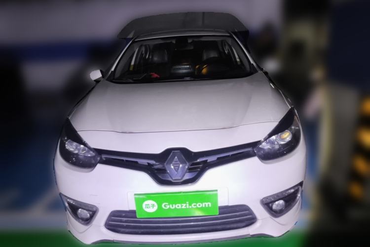 Used Renault Fluence 2015 2.0L Fashion Edition Front