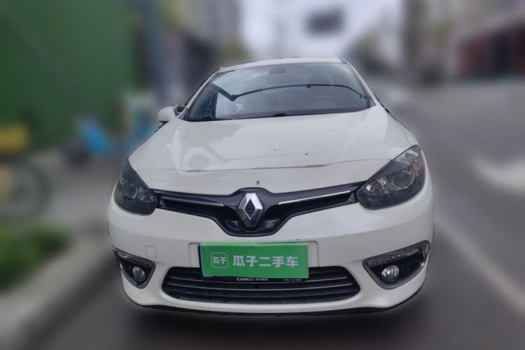 Used Renault Fluence 2015 2.0L Fashion Edition Front