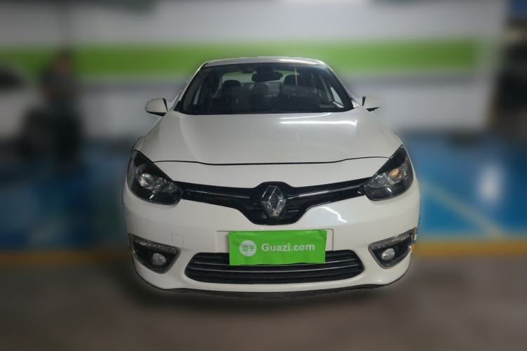 Used Renault Fluence 2015 2.0L Fashion Edition Front