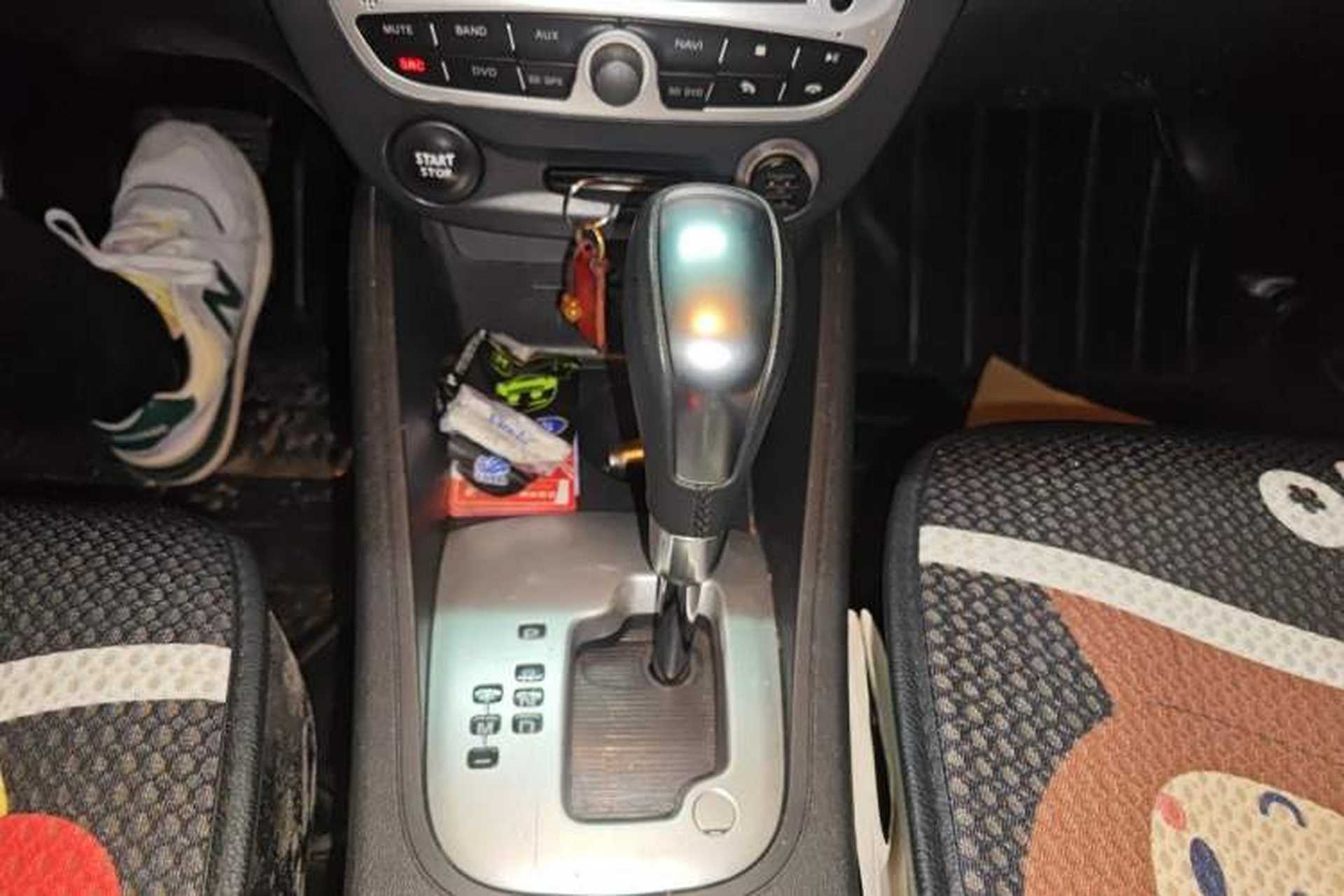 Used Renault Fluence 2015 2.0L Fashion Edition Gear Lever