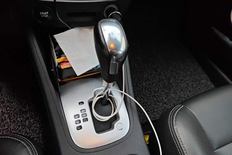 Used Renault Fluence 2015 2.0L Fashion Edition Gear Lever
