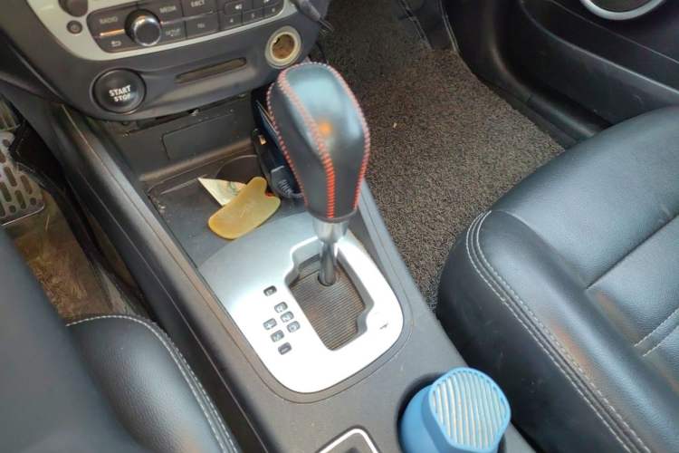 Used Renault Fluence 2015 2.0L Fashion Edition Gear Lever