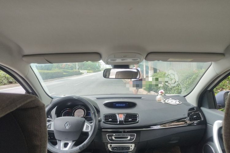 Used Renault Fluence 2015 2.0L Standard Edition Headliner