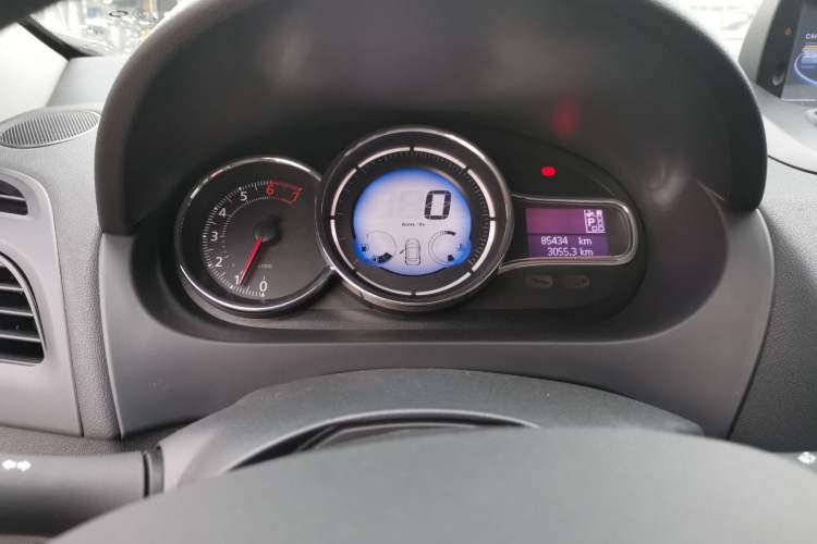Used Renault Fluence 2015 2.0L Fashion Edition Instrument Cluster