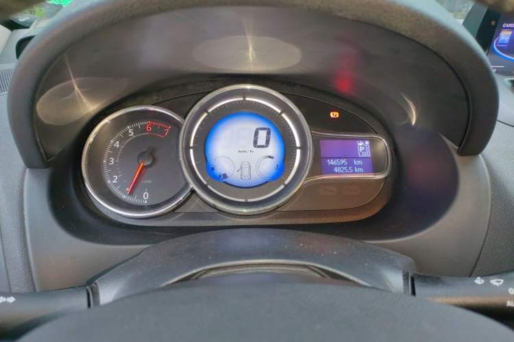 Used Renault Fluence 2015 2.0L Fashion Edition Instrument Cluster