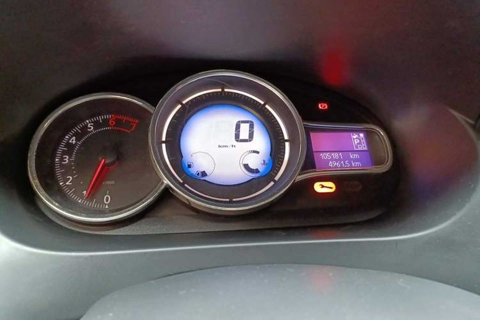 Used Renault Fluence 2015 2.0L Fashion Edition Instrument Cluster