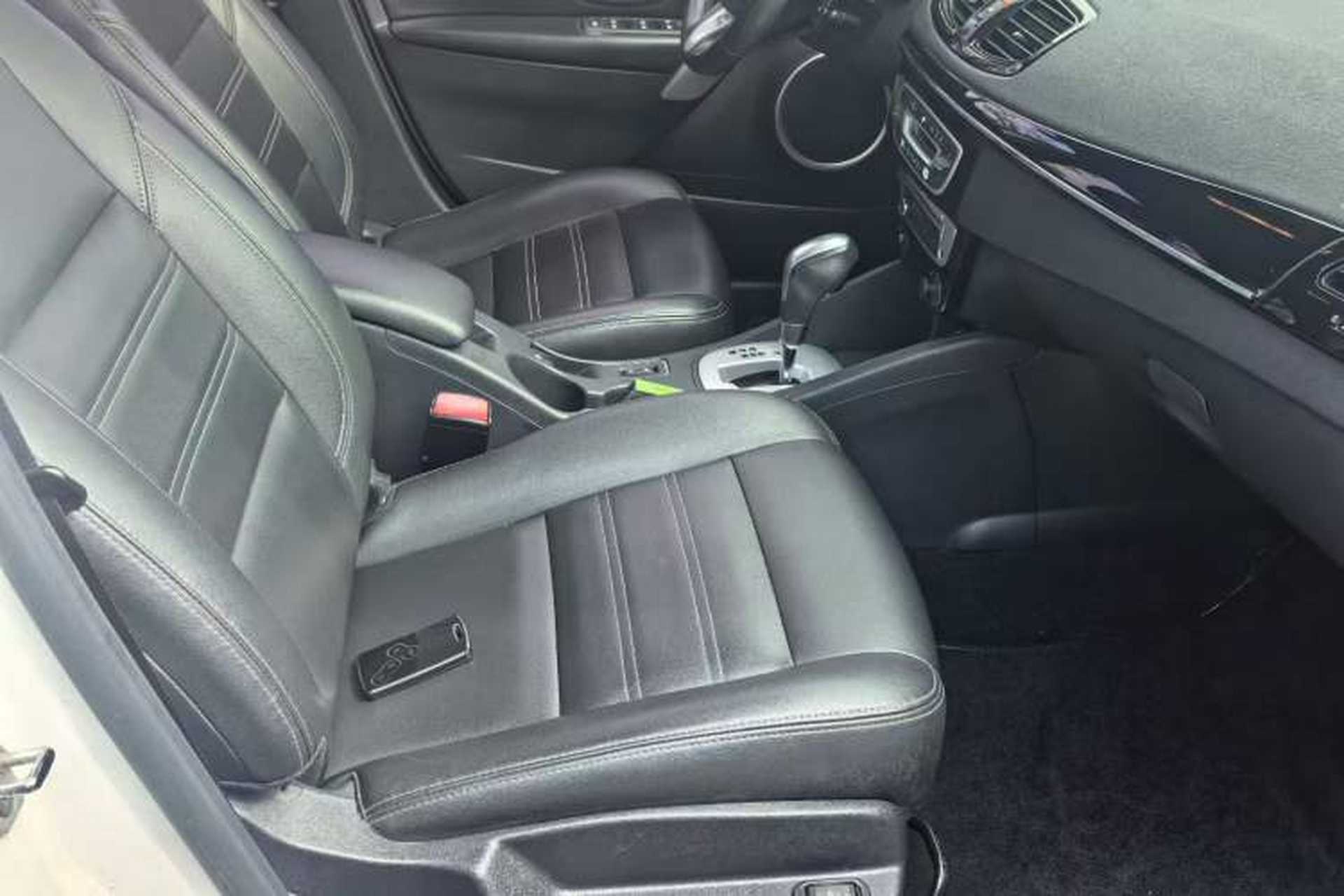 Used Renault Fluence 2015 2.0L Fashion Edition Interior 2