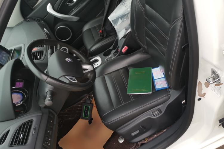 Used Renault Fluence 2015 2.0L Fashion Edition Left Front Seat