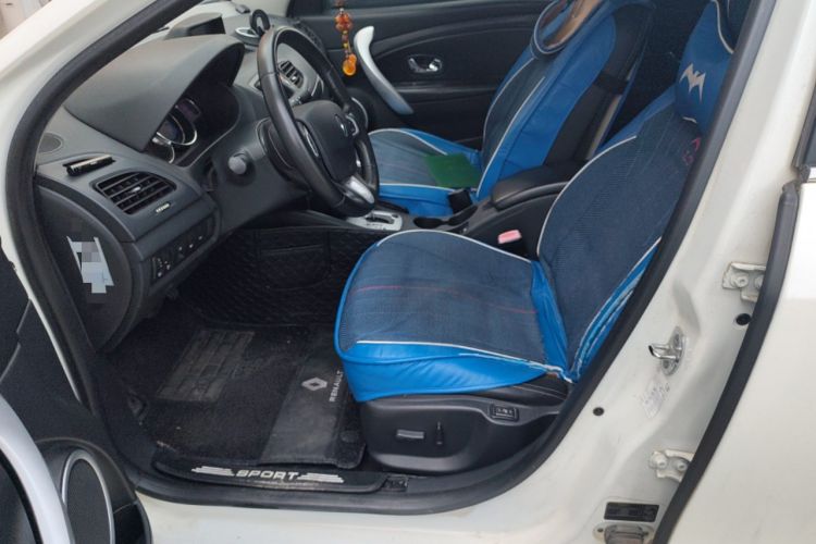 Used Renault Fluence 2015 2.0L Fashion Edition Left Front Seat