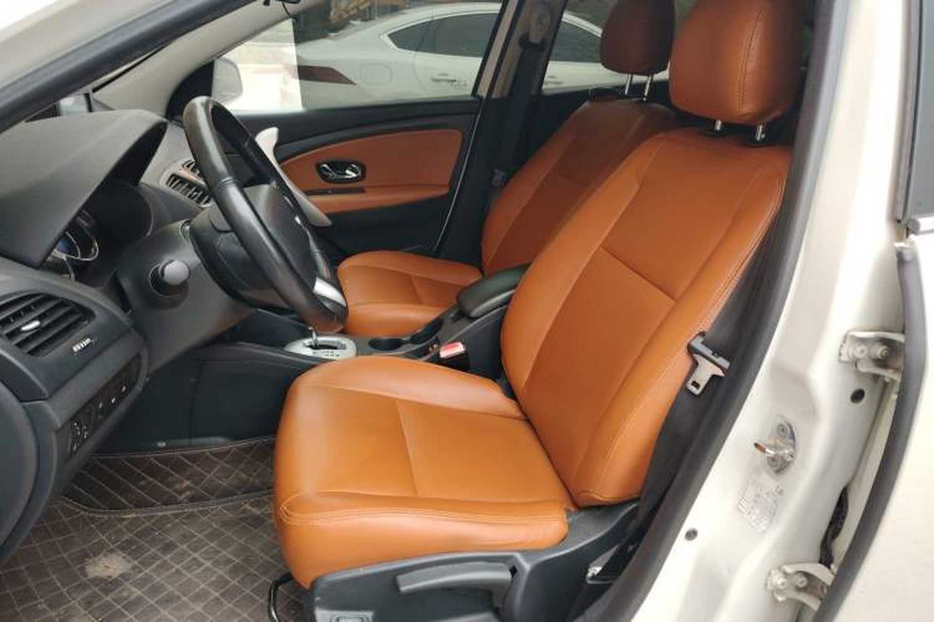 Used Renault Fluence 2015 2.0L Standard Edition Left Front Seat