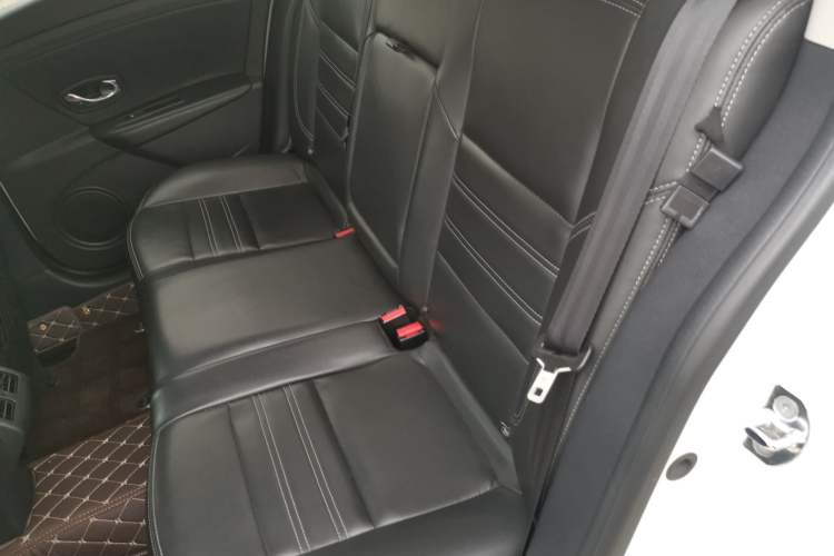 Used Renault Fluence 2015 2.0L Fashion Edition Left Rear Seat