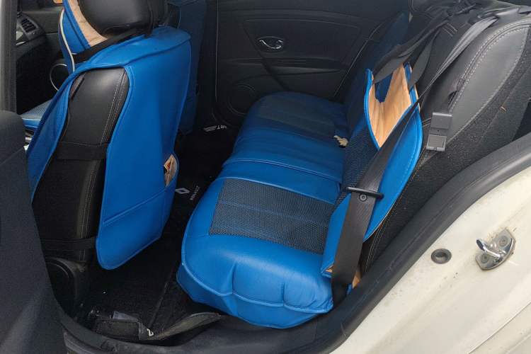 Used Renault Fluence 2015 2.0L Fashion Edition Left Rear Seat