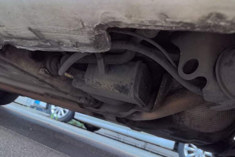 Used Renault Fluence 2015 2.0L Fashion Edition Left Side Sill