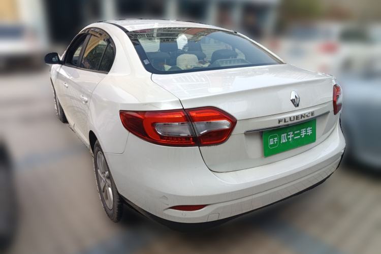 Used Renault Fluence 2015 2.0L Fashion Edition Rear Left 45 Deg