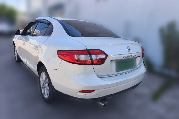 Used Renault Fluence 2015 2.0L Fashion Edition Rear Left 45 Deg