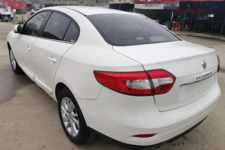 Used Renault Fluence 2015 2.0L Fashion Edition Rear Left 45 Deg