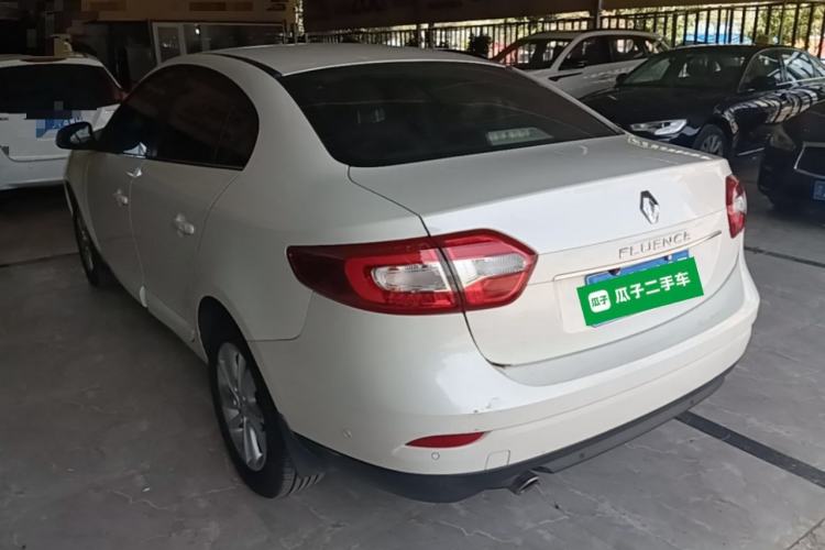 Used Renault Fluence 2015 2.0L Fashion Edition Rear Left 45 Deg