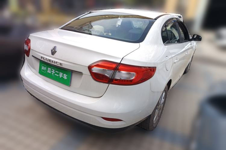 Used Renault Fluence 2015 2.0L Fashion Edition Rear Right 45 Deg