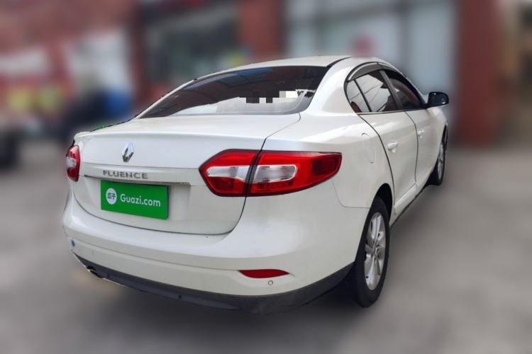 Used Renault Fluence 2015 2.0L Fashion Edition Rear Right 45 Deg