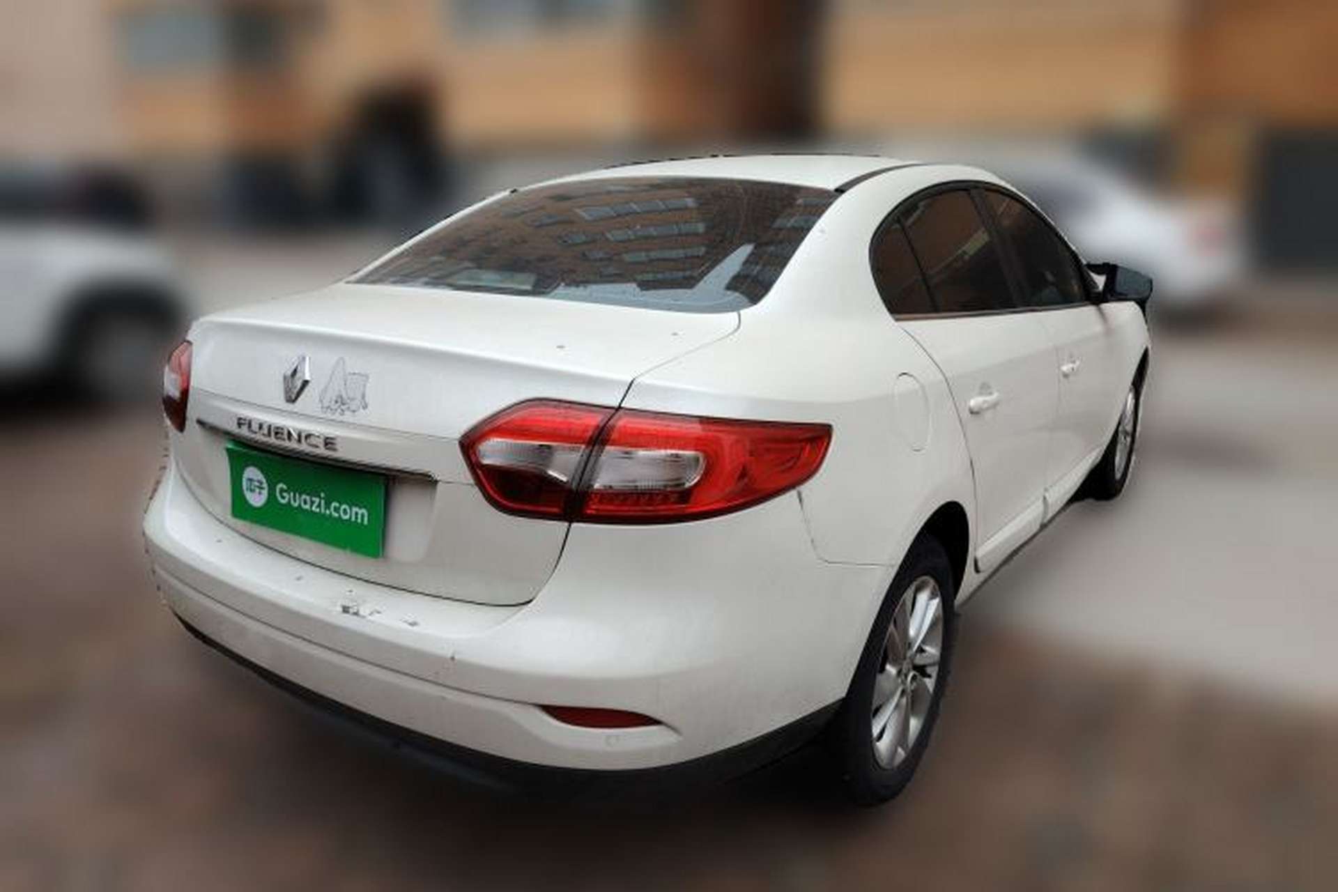Used Renault Fluence 2015 2.0L Standard Edition Rear Right 45 Deg