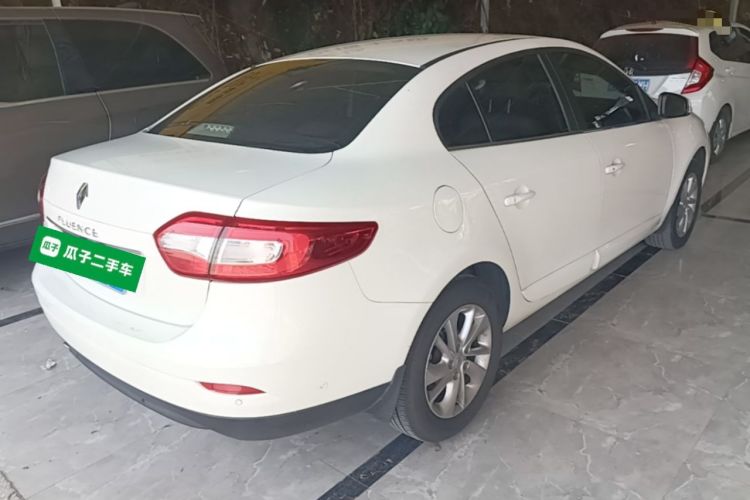 Used Renault Fluence 2015 2.0L Fashion Edition Rear Right 45 Deg