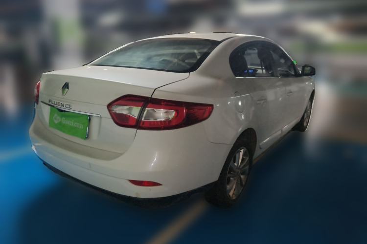 Used Renault Fluence 2015 2.0L Fashion Edition Rear Right 45 Deg