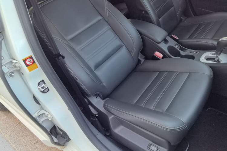Used Renault Fluence 2015 2.0L Fashion Edition Right Front Seat