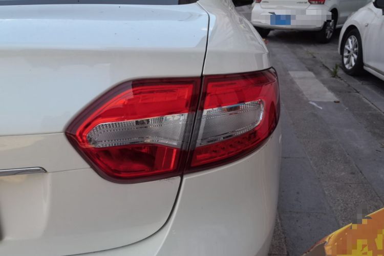 Used Renault Fluence 2015 2.0L Fashion Edition Right Rear Taillight