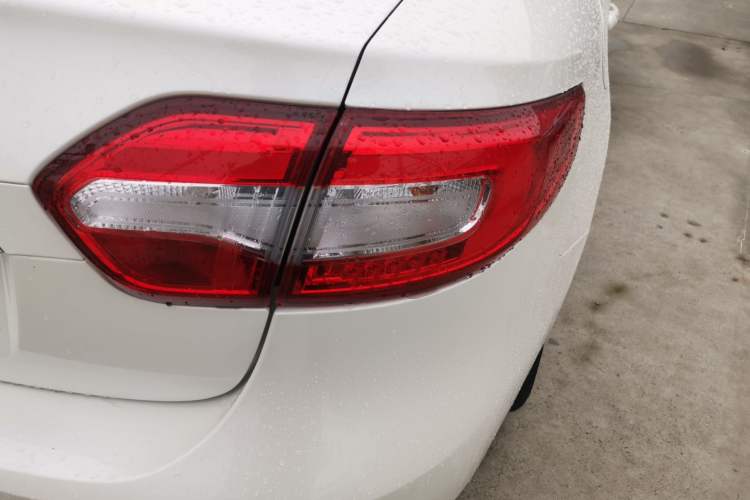 Used Renault Fluence 2015 2.0L Fashion Edition Right Rear Taillight