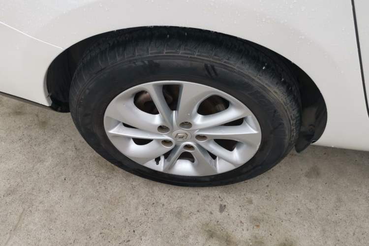 Used Renault Fluence 2015 2.0L Fashion Edition Right Rear Wheel Hub