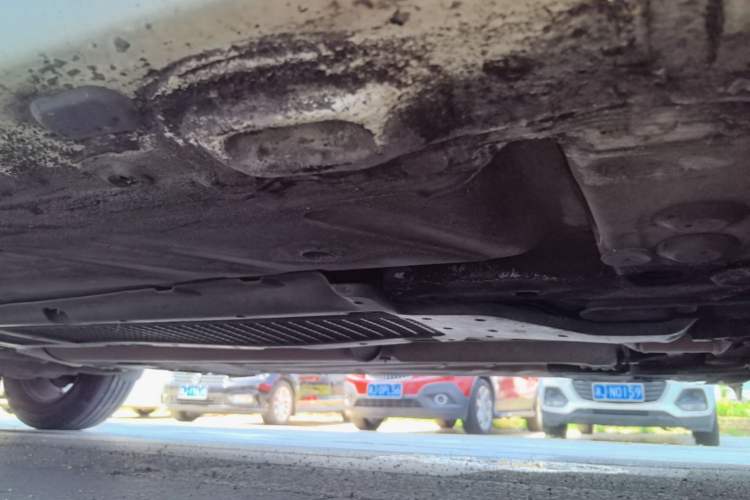 Used Renault Fluence 2015 2.0L Fashion Edition Right Side Sill