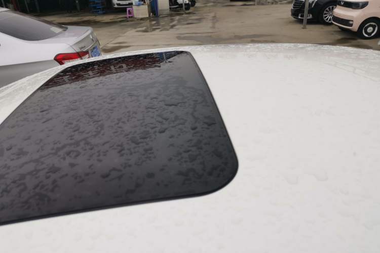 Used Renault Fluence 2015 2.0L Fashion Edition Roof